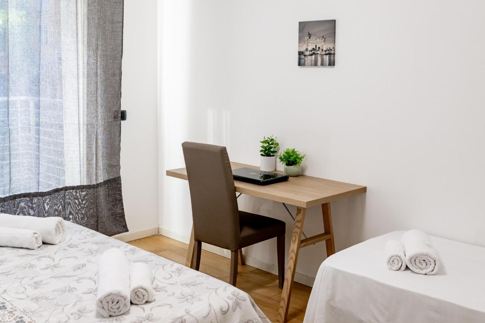 Charming Two Bedroom Apartment Venice
